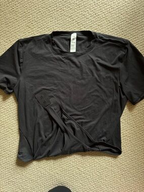 Lululemon Wundermost Ultra-Soft Nulu
Short-Sleeve Crew Thong Bodysuit
Black